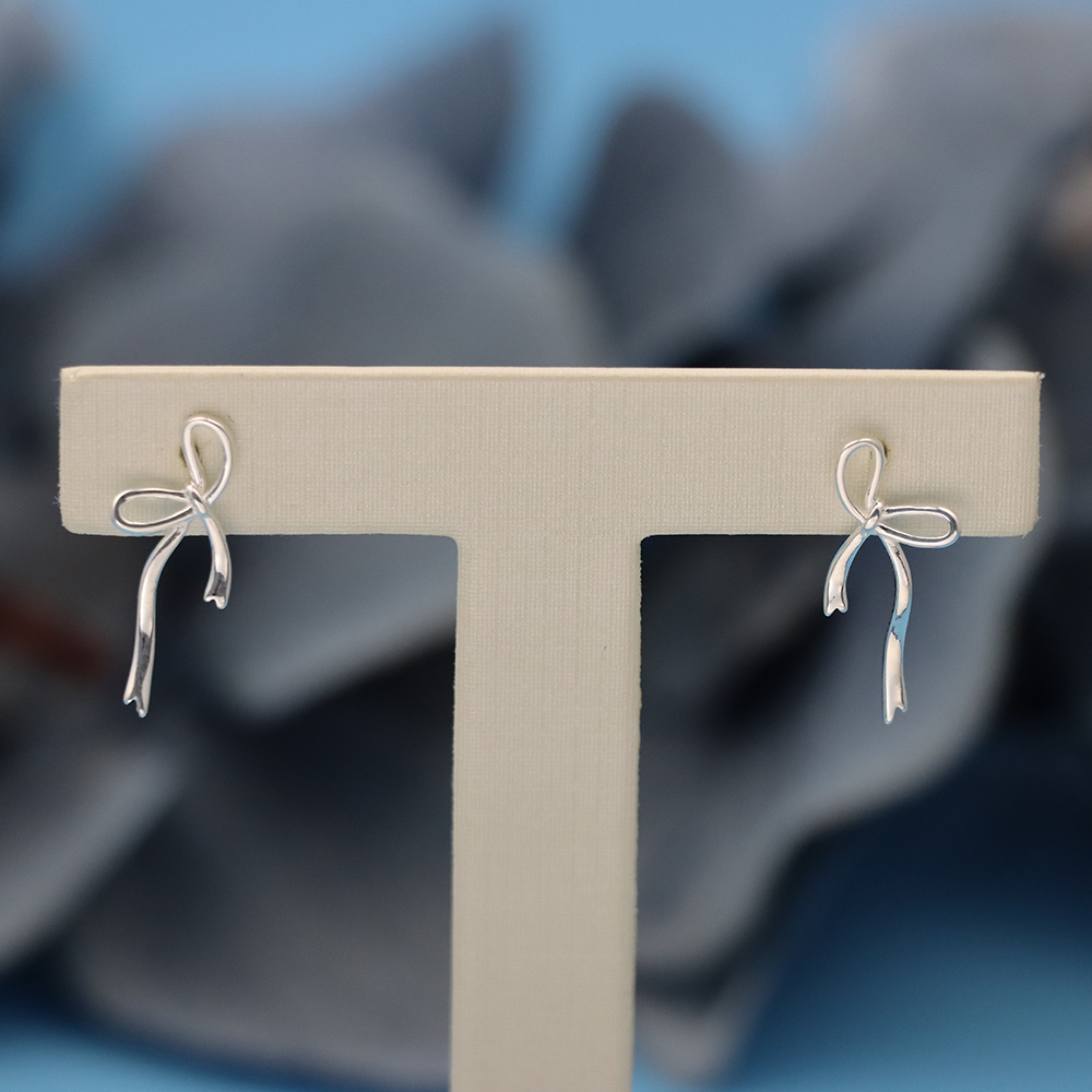 S925 Sterling Silver Bow-shaped Stud Earrings for Women