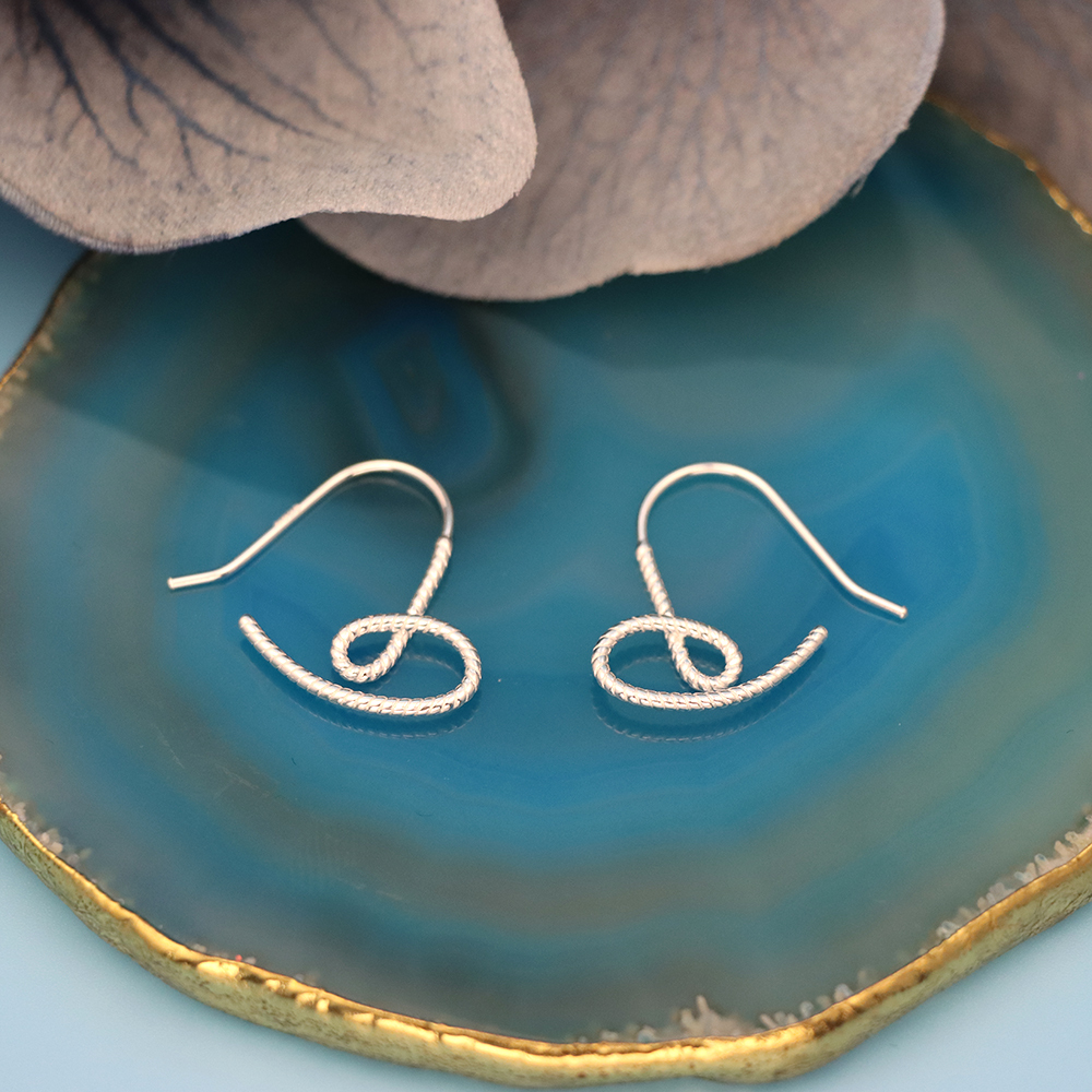 S925 Silver Twisted Heart-shaped Ear Hooks for Women