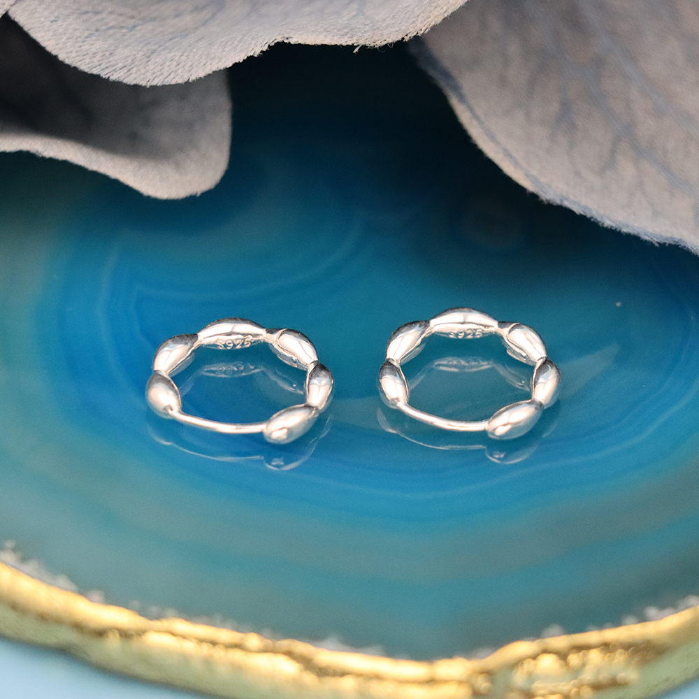 S925 Sterling Silver Simple Hoop Earrings with Rice-shaped and Olive-shaped Bead