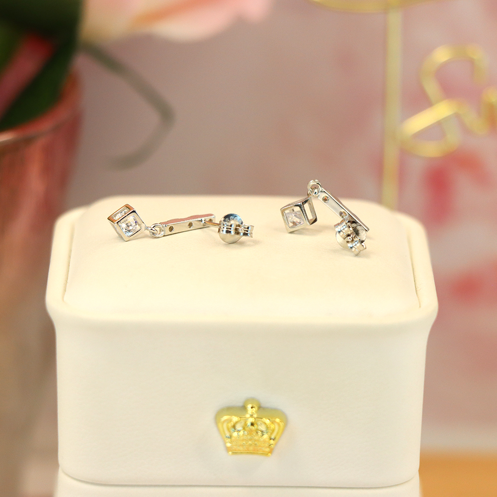 S925 Sterling Silver Stud Earrings with Diamond Inlays for Women - Elegant and Sparkling Dangle Earrings