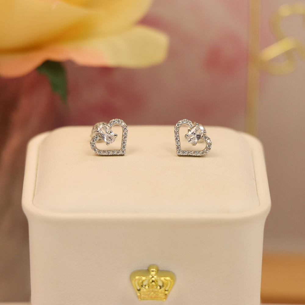 Sparkling Heart Stud Earrings, S925 Sterling Silver Romantic Jewelry, Crystal Love Earrings, Eternal Gift for Her