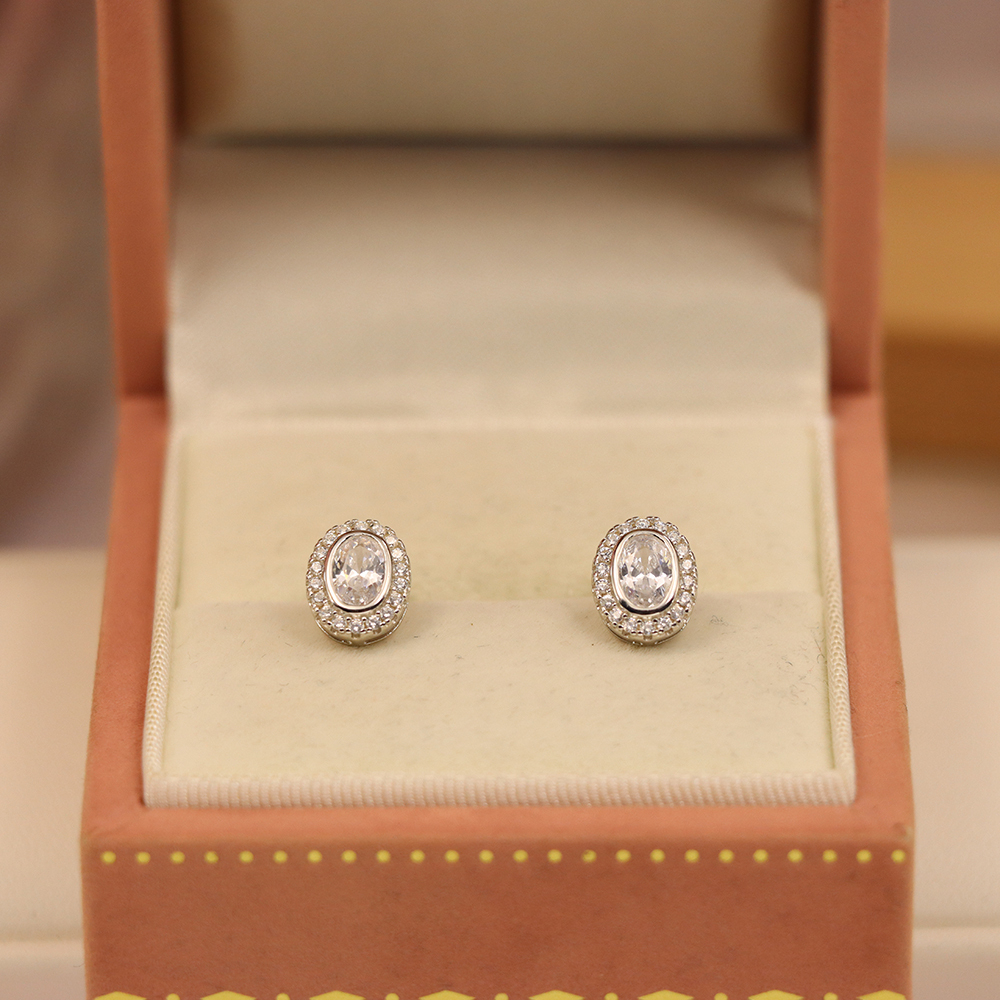 Dainty Oval Ear Studs, S925 Sterling Silver, Minimalist Elegance, Lightweight Luxury, Gift for Her
