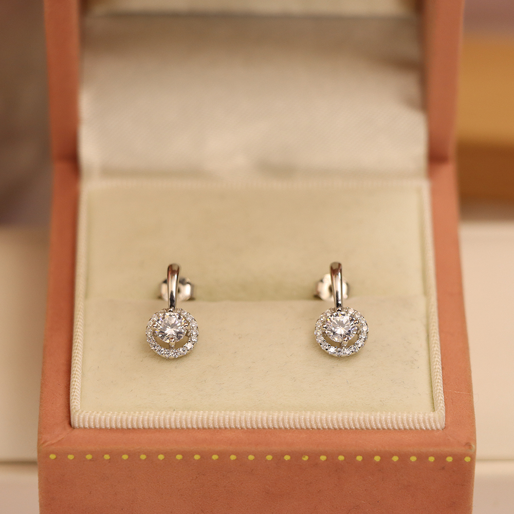 Sparkling Round Stud Earrings, S925 Sterling Silver Classic Circle Earrings, Dainty Timeless Gift for Women
