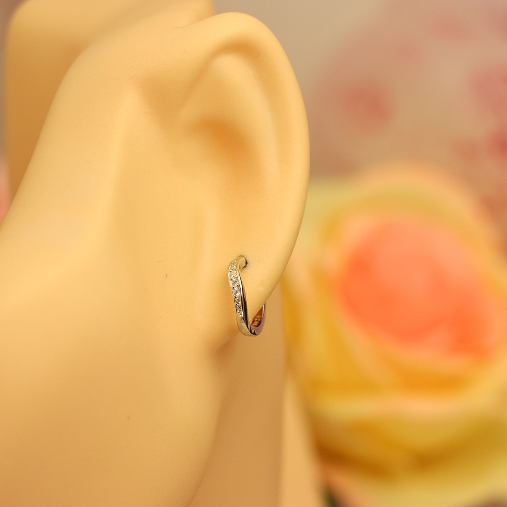 Sparkling Ear Cuff No Piercing, S925 Sterling Silver Zircon Body Jewelry, Dainty Modern Gift for Women & Girls