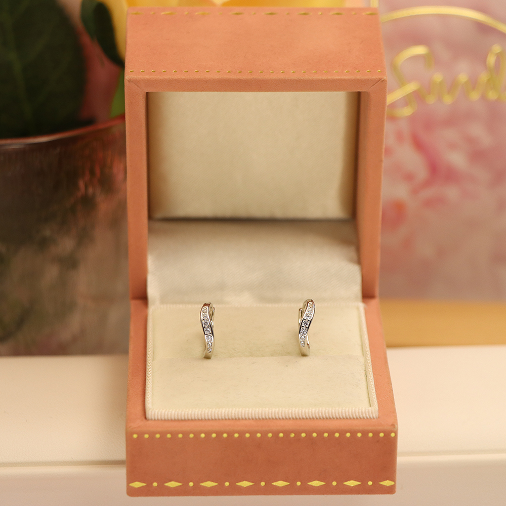 Sparkling Ear Cuff No Piercing, S925 Sterling Silver Zircon Body Jewelry, Dainty Modern Gift for Women & Girls