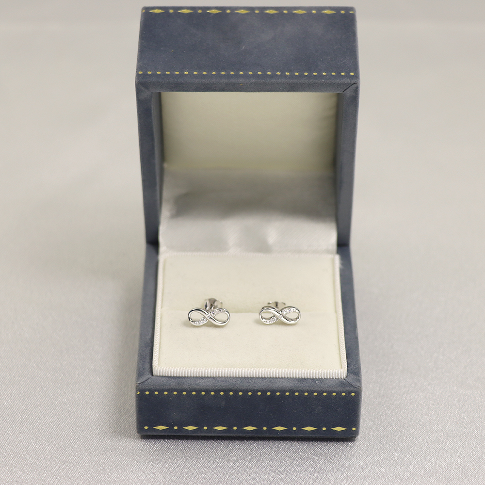S925 Sterling Silver Figure-8-shaped Diamond-inlaid Stud Earrings for Women