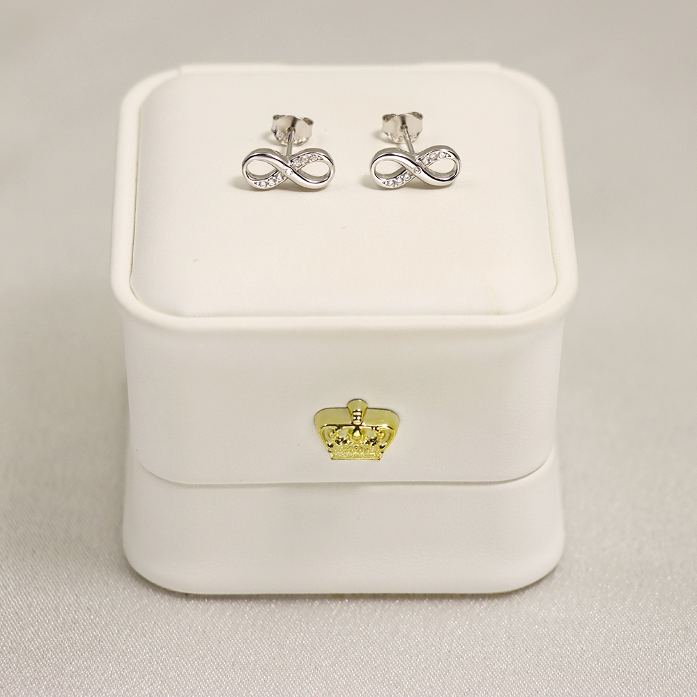 S925 Sterling Silver Figure-8-shaped Diamond-inlaid Stud Earrings for Women