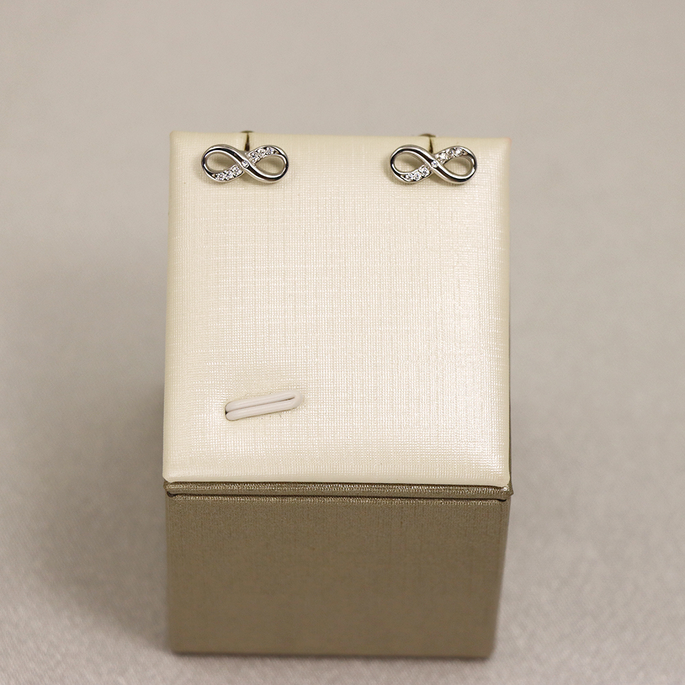 S925 Sterling Silver Figure-8-shaped Diamond-inlaid Stud Earrings for Women