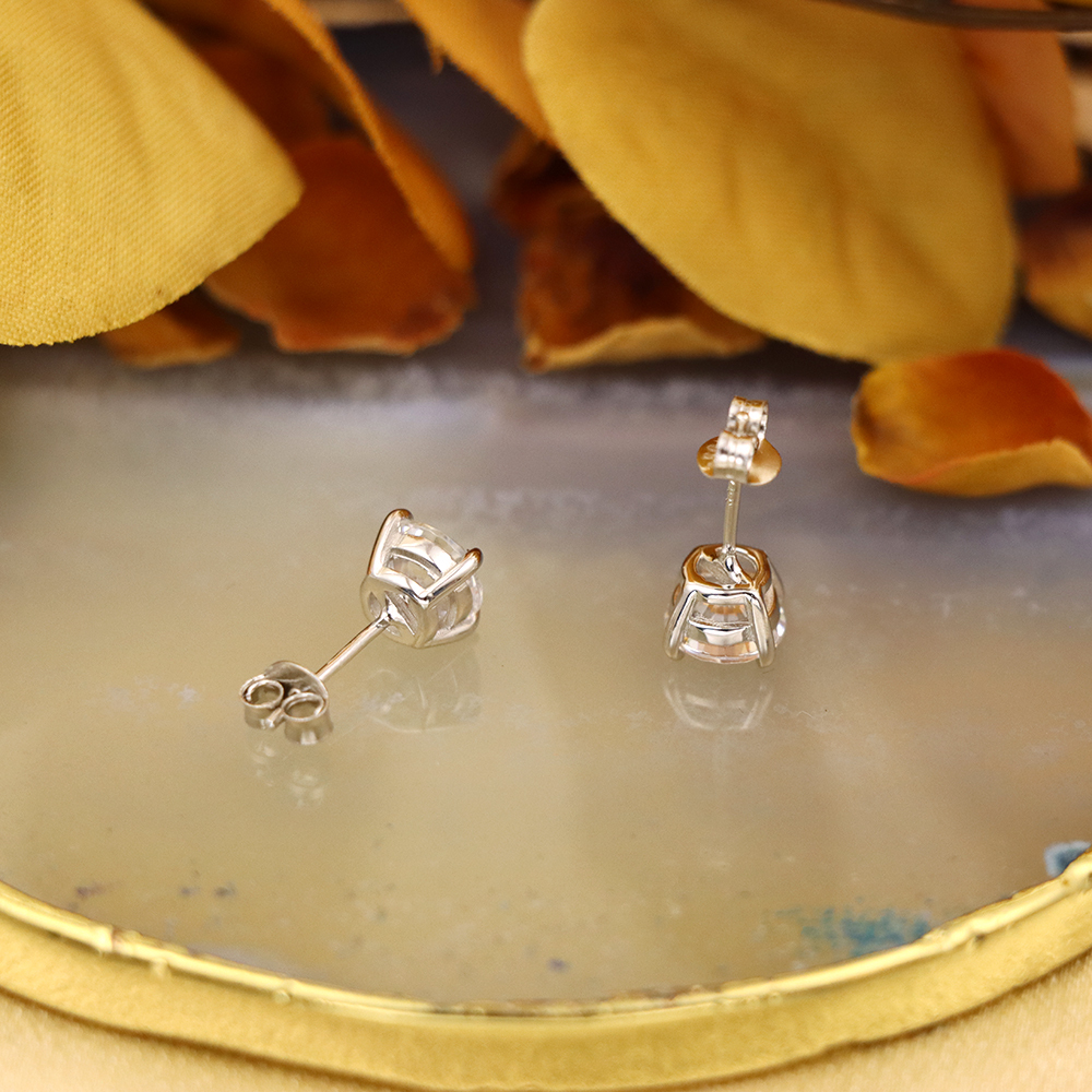 S925 Sterling Silver Simple Single Diamond Earring