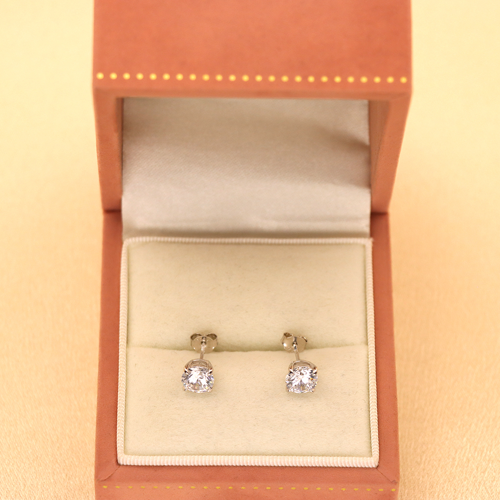 S925 Sterling Silver Simple Single Diamond Earring