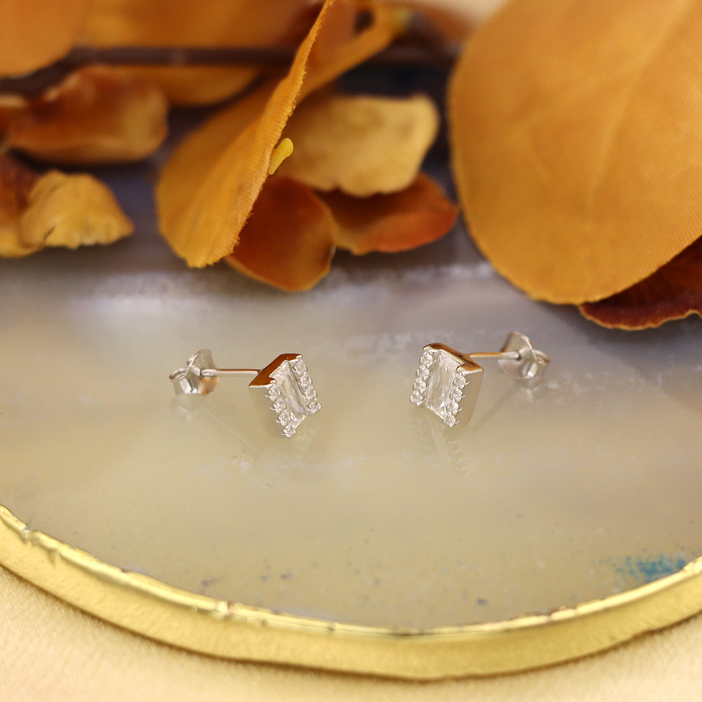 S925 Silver Square-shaped Micro-inlaid with Diamonds Stud Earrings for Women