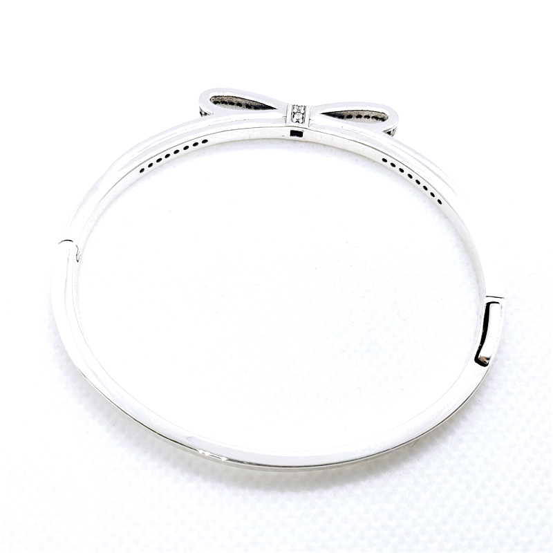 Pandora SIZE 2 SPARKLING BOW BANGLE