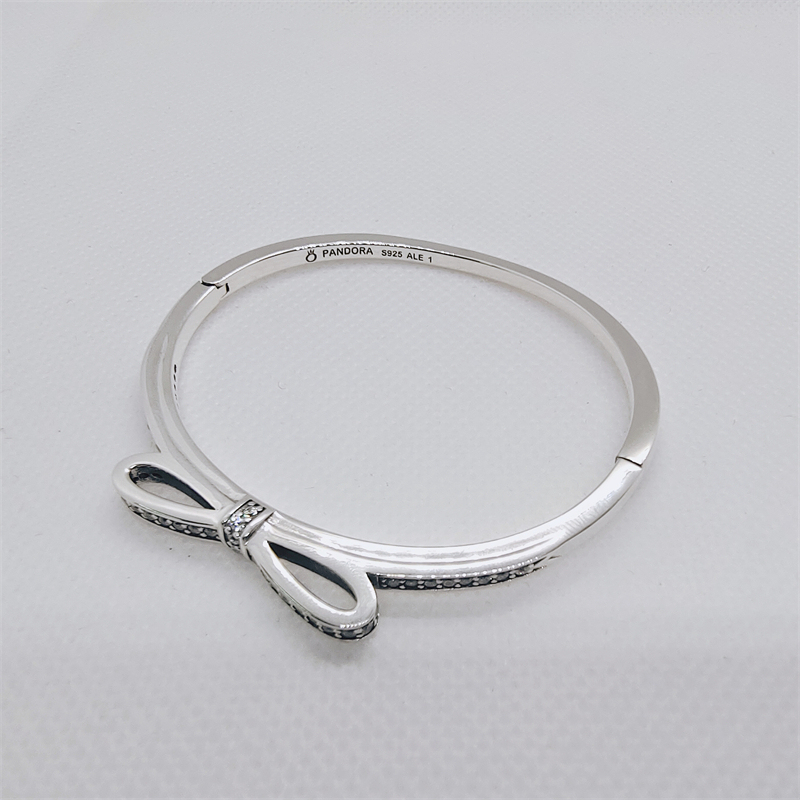 Pandora SIZE 2 SPARKLING BOW BANGLE