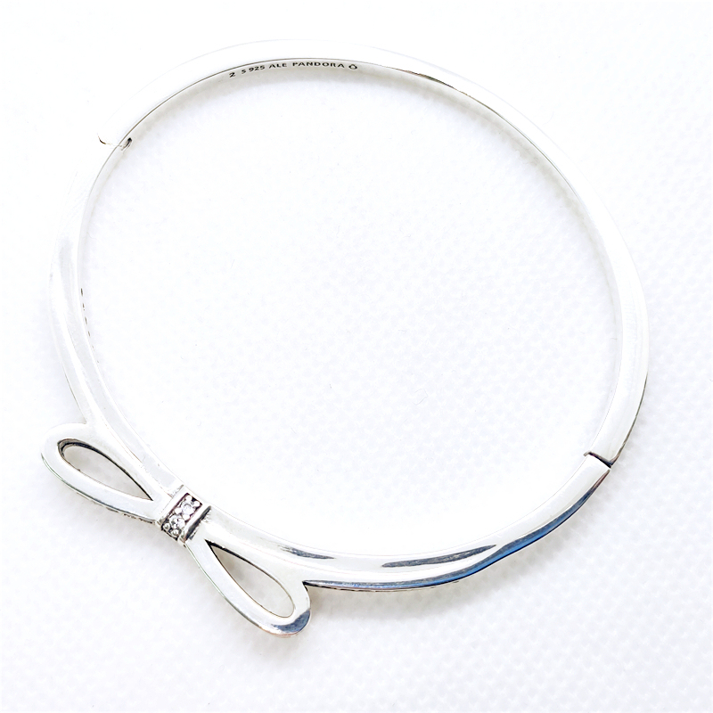 Pandora SIZE 2 SPARKLING BOW BANGLE