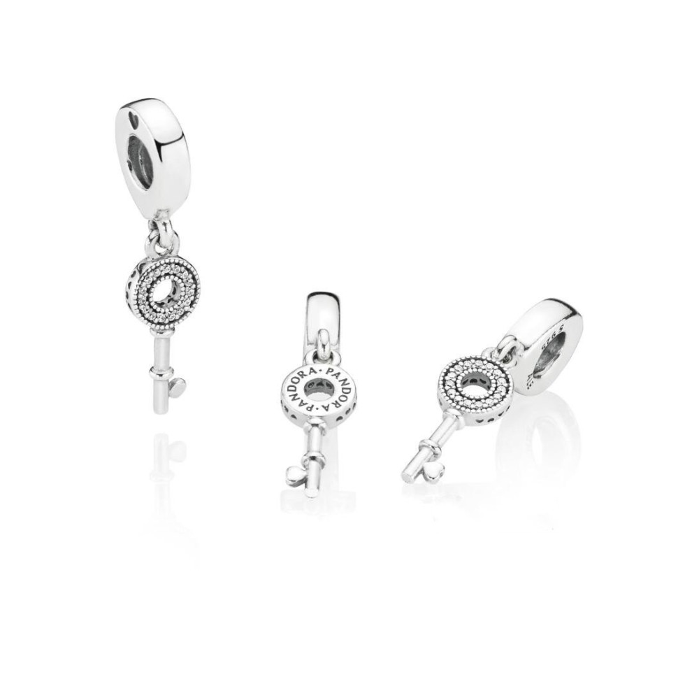 Pandora S925 Regal Vintage Key Pendant Dangle Bracelet Charm