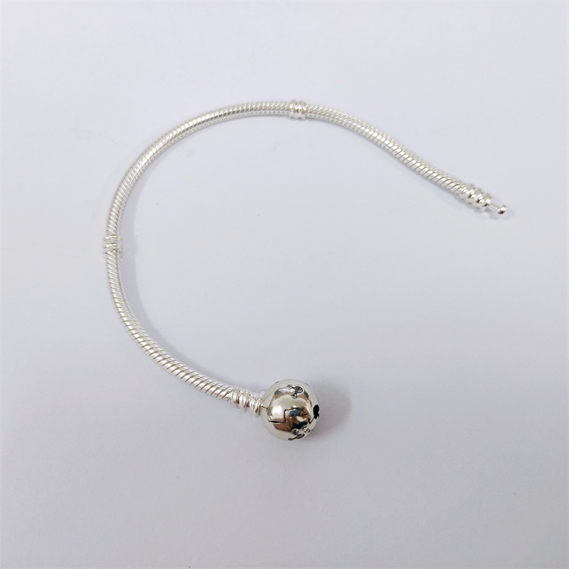 Pandora MOMENTS SPARKLING MICKEY CLASP CHARM BRACELET