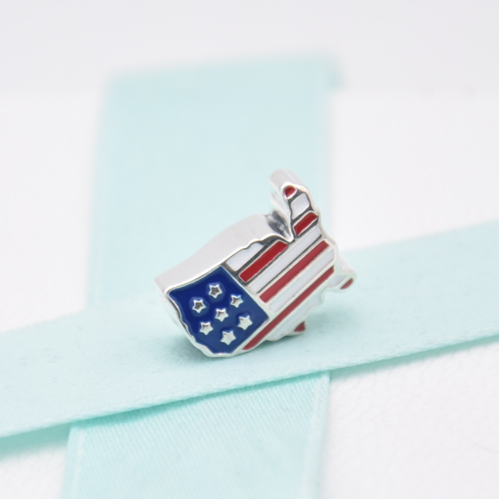 BN RARE RETIRED Pandora LARGE USA CHARM