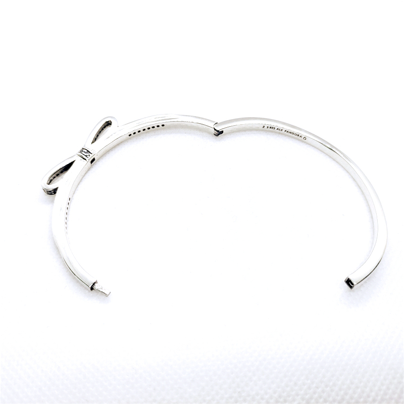 Pandora SIZE 2 SPARKLING BOW BANGLE