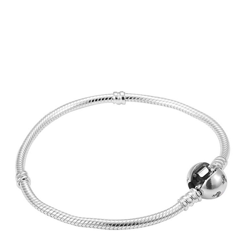 Pandora MOMENTS SPARKLING MICKEY CLASP CHARM BRACELET