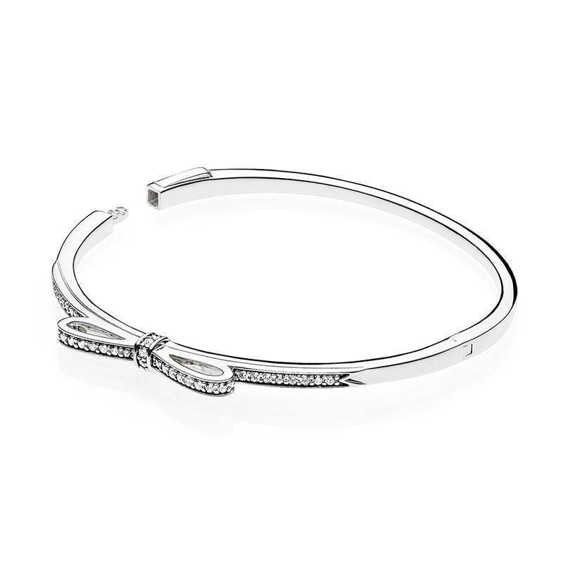 Pandora SIZE 2 SPARKLING BOW BANGLE