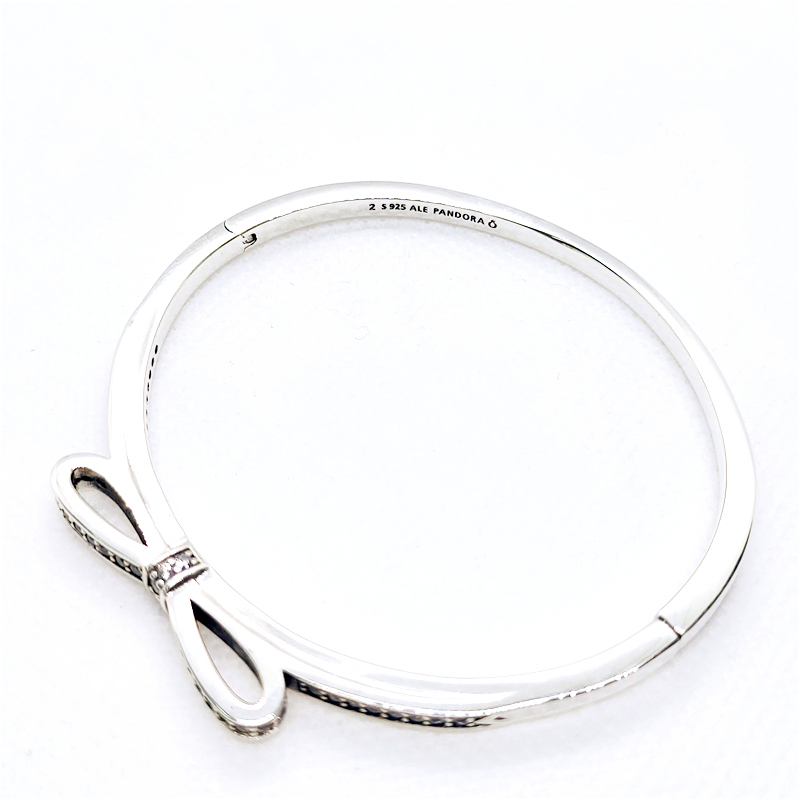 Pandora SIZE 2 SPARKLING BOW BANGLE