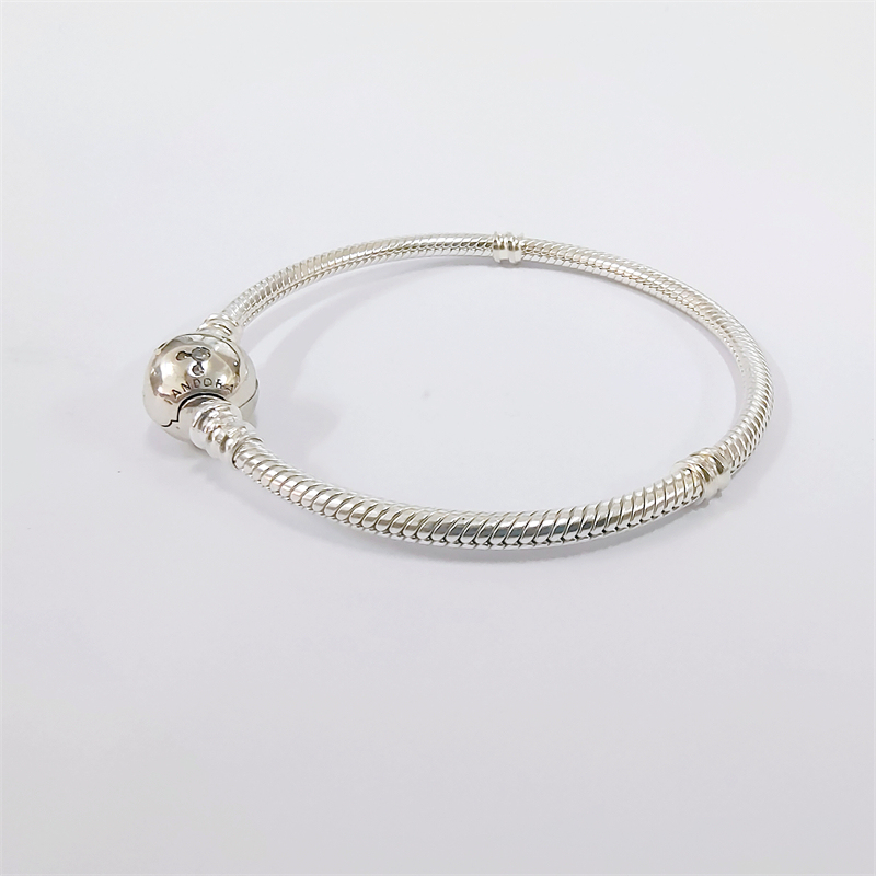 Pandora MOMENTS SPARKLING MICKEY CLASP CHARM BRACELET