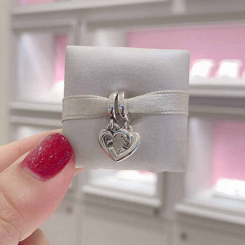 PANDORA Sterling Silver Charm Linked Sister Hearts Split
