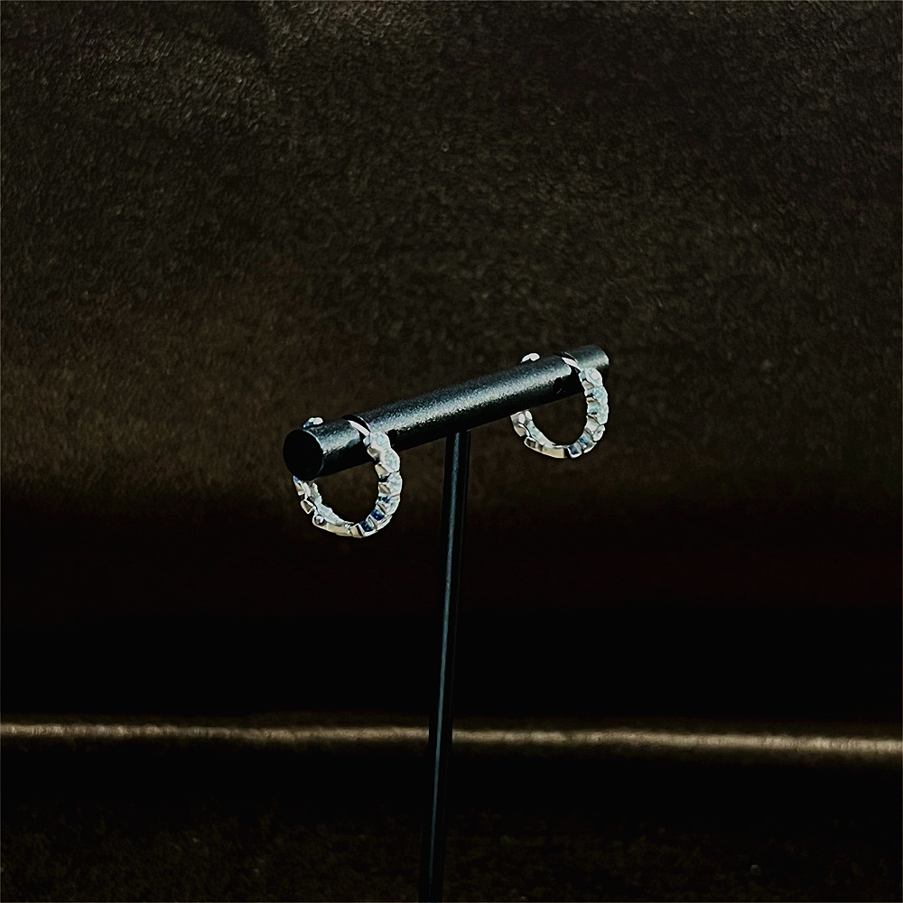 S925 Sterling Silver Honeycomb Stud Earrings with Micro-Paved Sparkling Diamonds - Minimalist Design