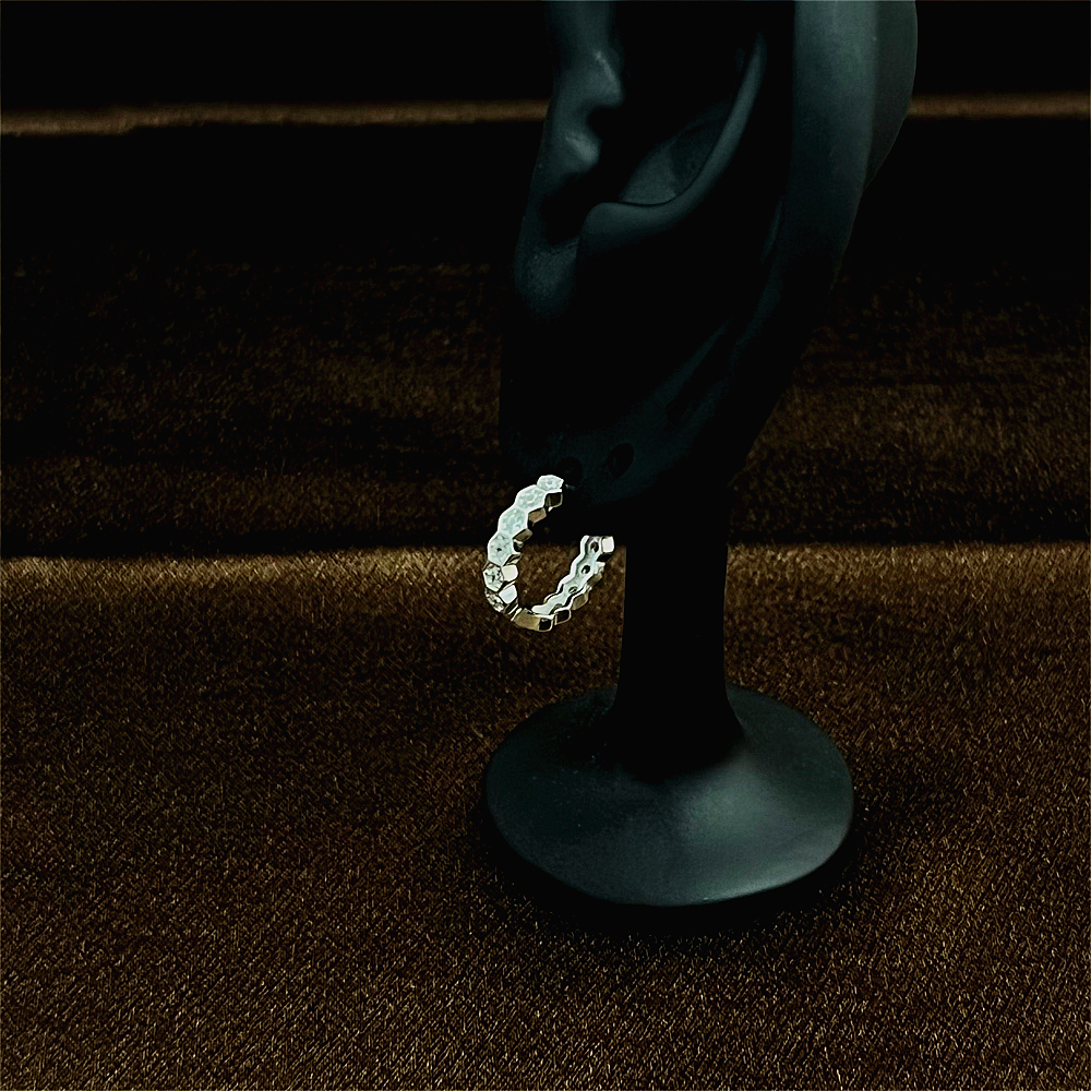 S925 Sterling Silver Honeycomb Stud Earrings with Micro-Paved Sparkling Diamonds - Minimalist Design