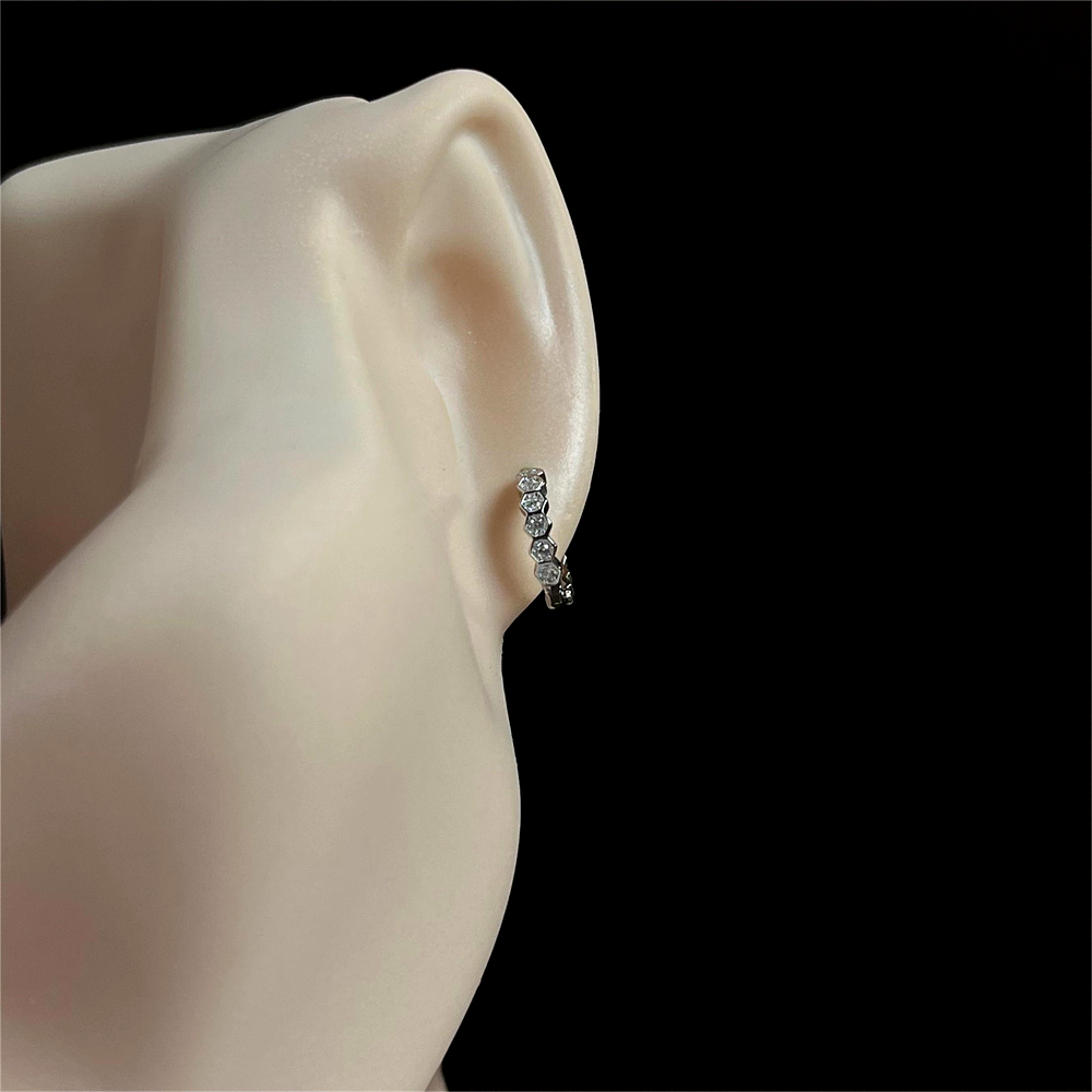 S925 Sterling Silver Honeycomb Stud Earrings with Micro-Paved Sparkling Diamonds - Minimalist Design