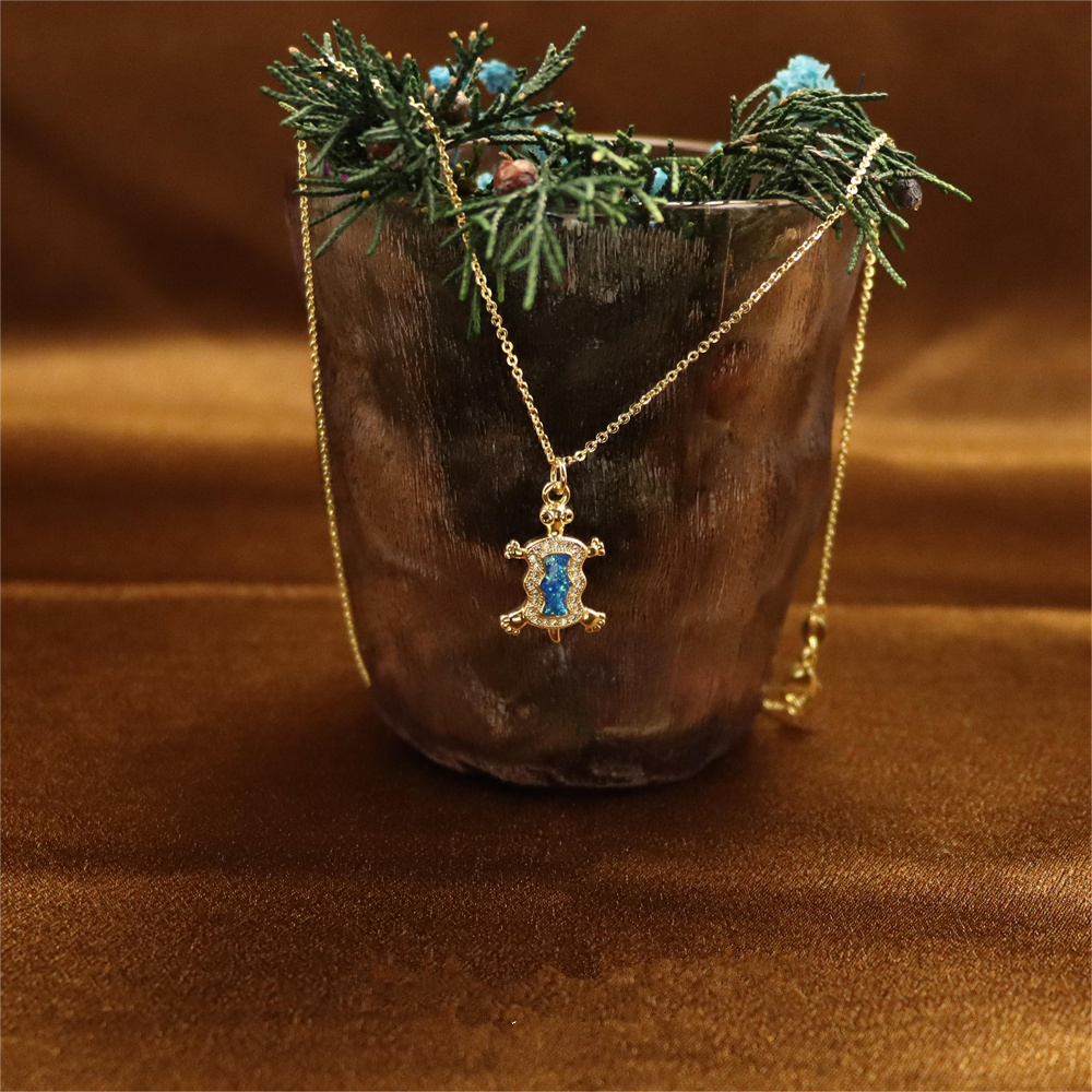 Fashion turtle pendant necklace diamond set