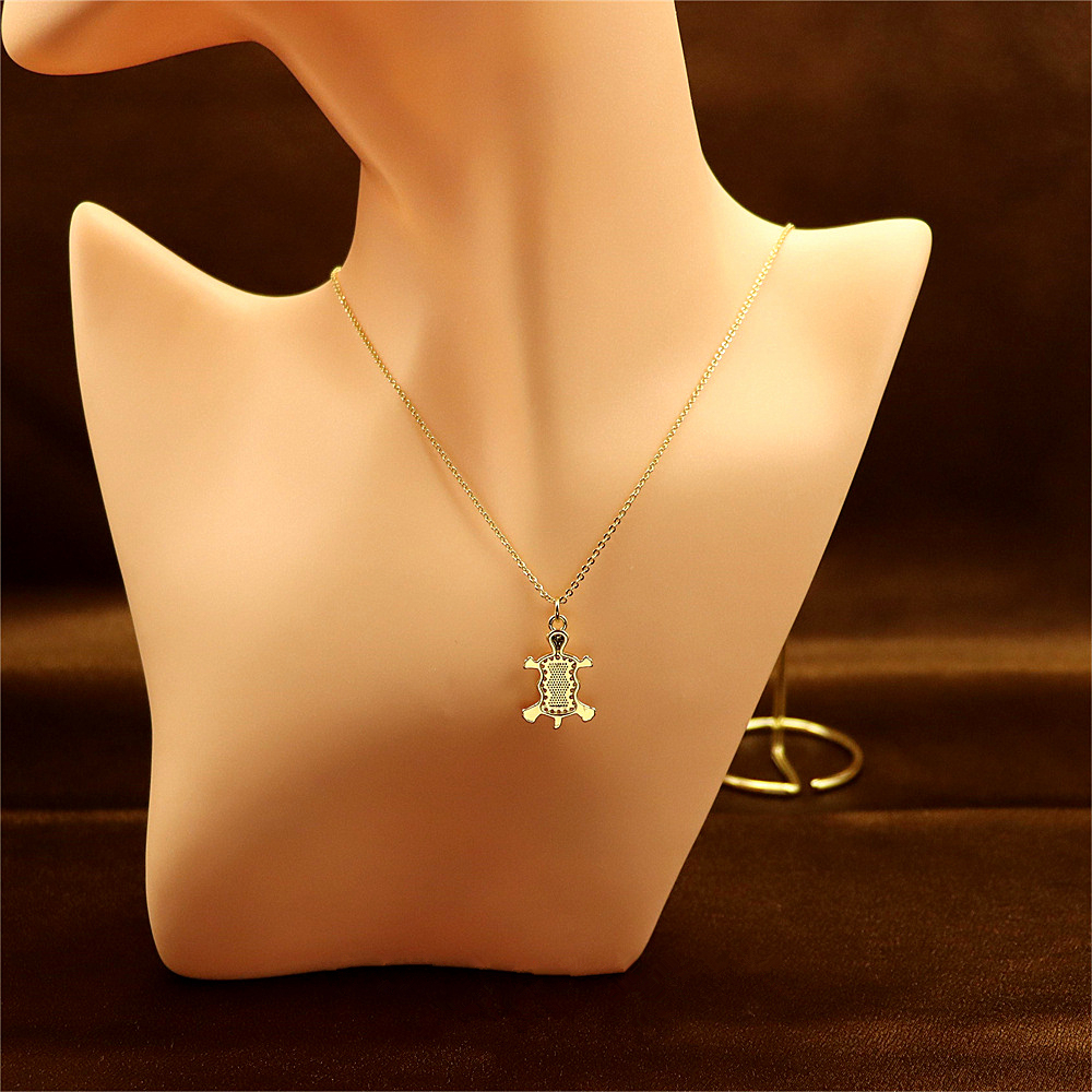Fashion turtle pendant necklace diamond set