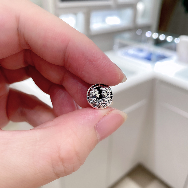 Pandora Han Solo & Leia Kiss Charm Sterling Silver