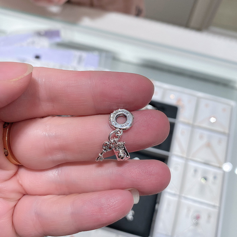 Alice In Wonderalnd Key Door Knob  Pandora Silver Charm