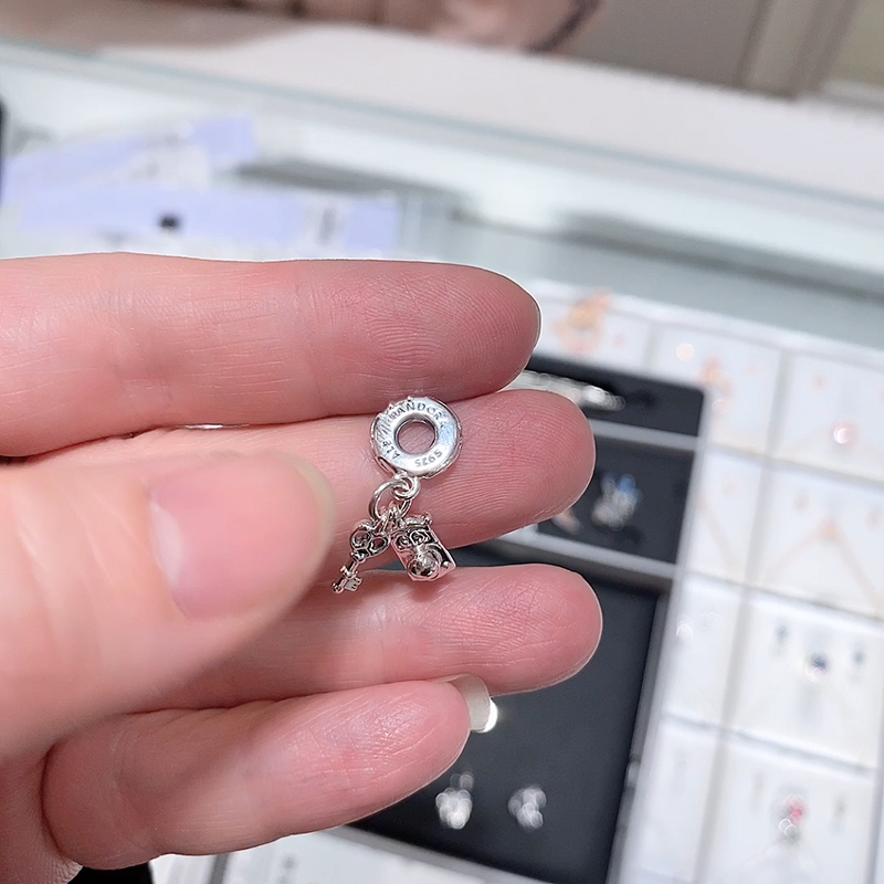 Alice In Wonderalnd Key Door Knob  Pandora Silver Charm