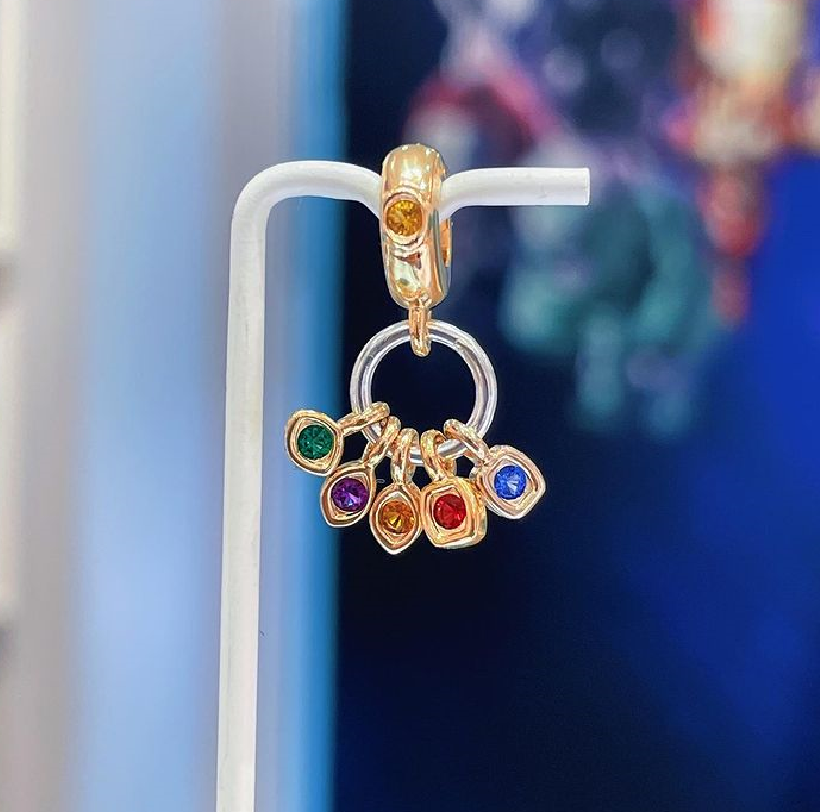PANDORA Gold Marvel The Avengers Infinity Stone Charm