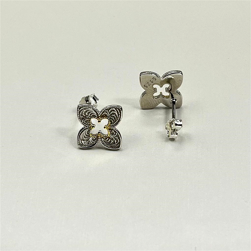 S925 Sterling Silver Gold & Silver Two-Tone Four-Leaf Clover Stud Earrings with Scroll Pattern