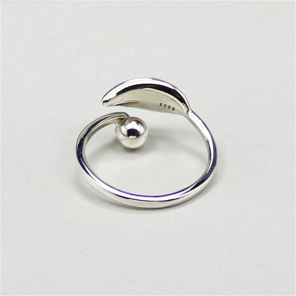S925 sterling silver epoxy leaf personality small ball pendant tassel embellished open ring