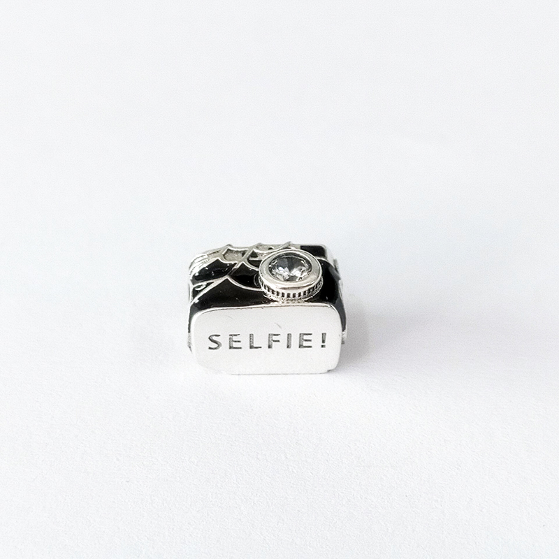 PANDORA  Marvel Spider Man Charm Camera Selfie hela AEL S925