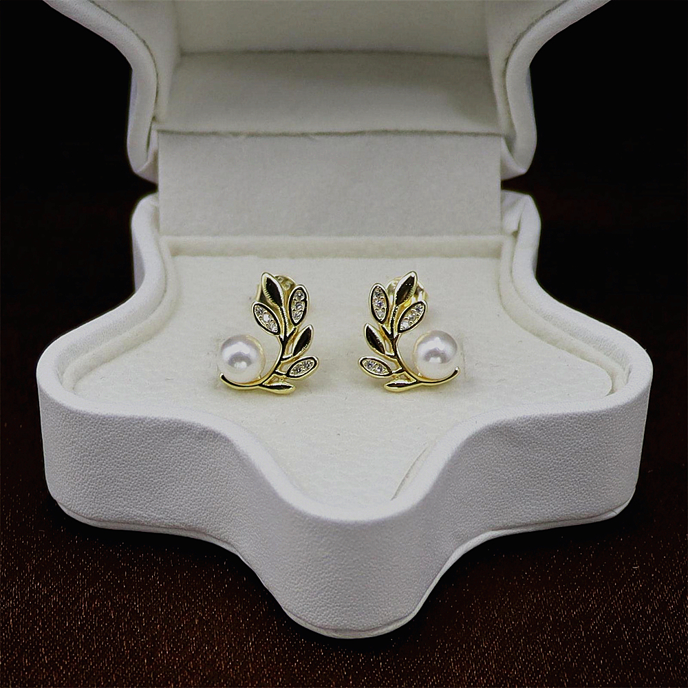 Tiny Leaf with Natural Freshwater Pearl Stud Earrings in Sterling Silver, Silver, Gold or Rose Gold, Small Olive Leaf Stud, Leaf Earrings
