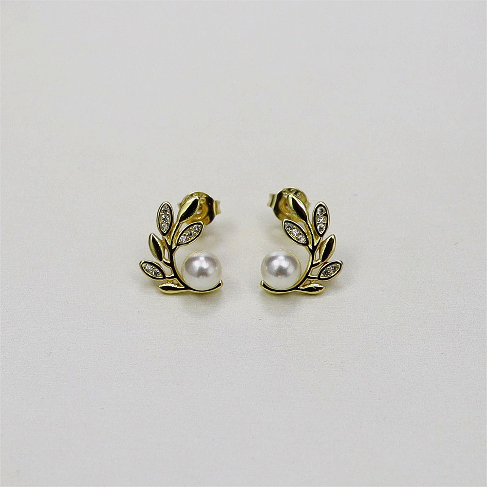 Tiny Leaf with Natural Freshwater Pearl Stud Earrings in Sterling Silver, Silver, Gold or Rose Gold, Small Olive Leaf Stud, Leaf Earrings