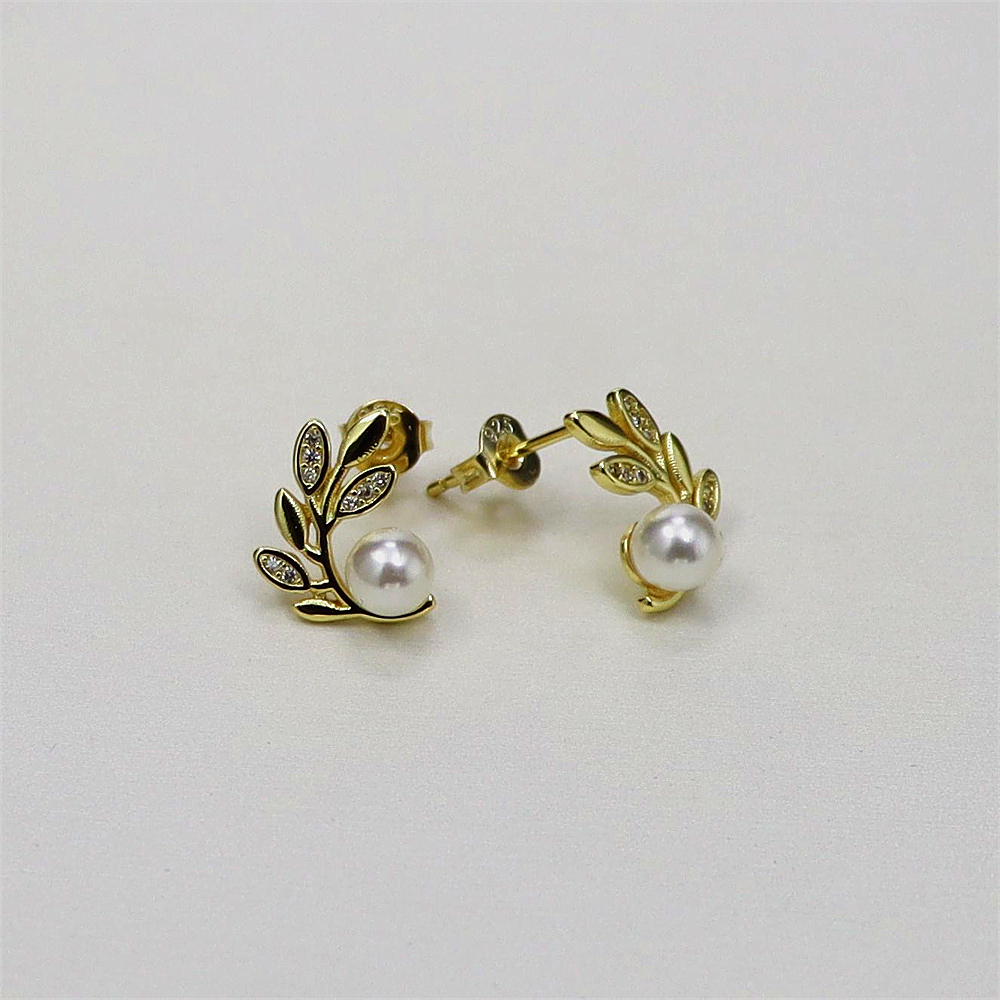 Tiny Leaf with Natural Freshwater Pearl Stud Earrings in Sterling Silver, Silver, Gold or Rose Gold, Small Olive Leaf Stud, Leaf Earrings