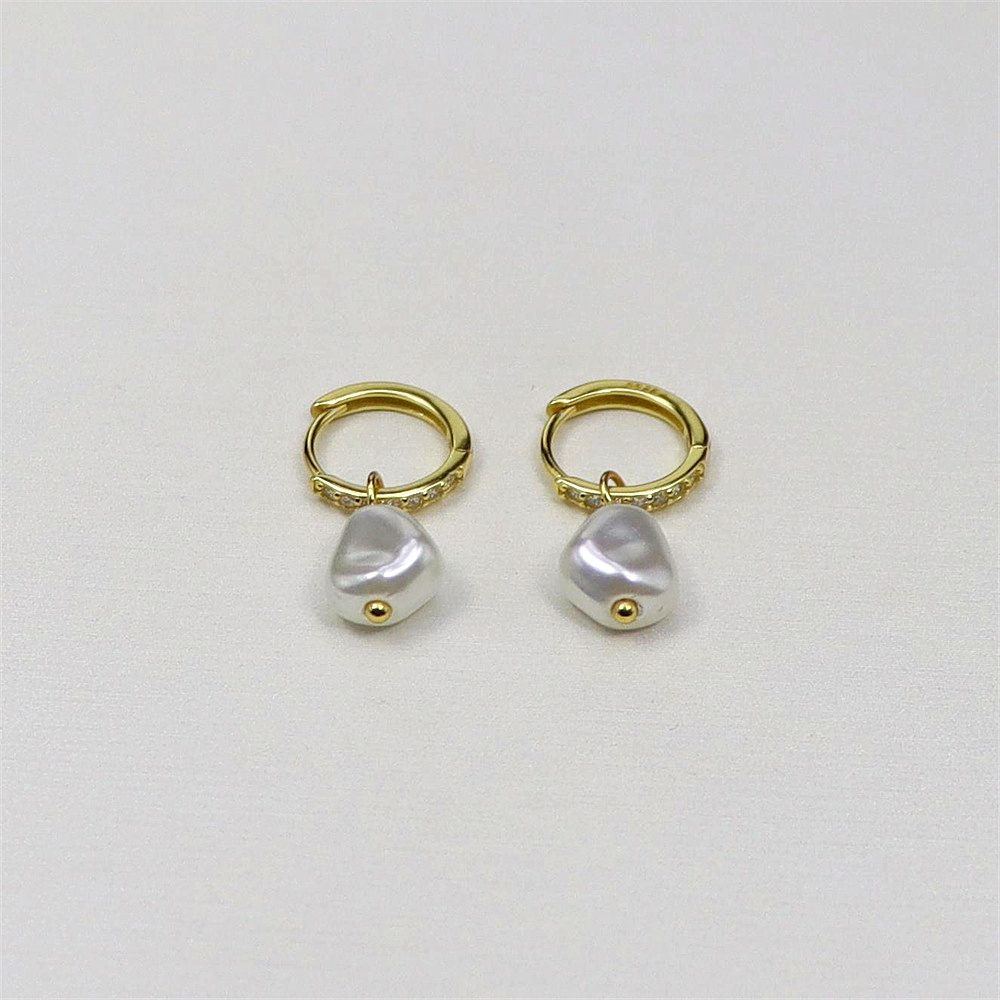 925 Sterling Silver Vintage Baroque Pearl Earrings with Zirconia Studs