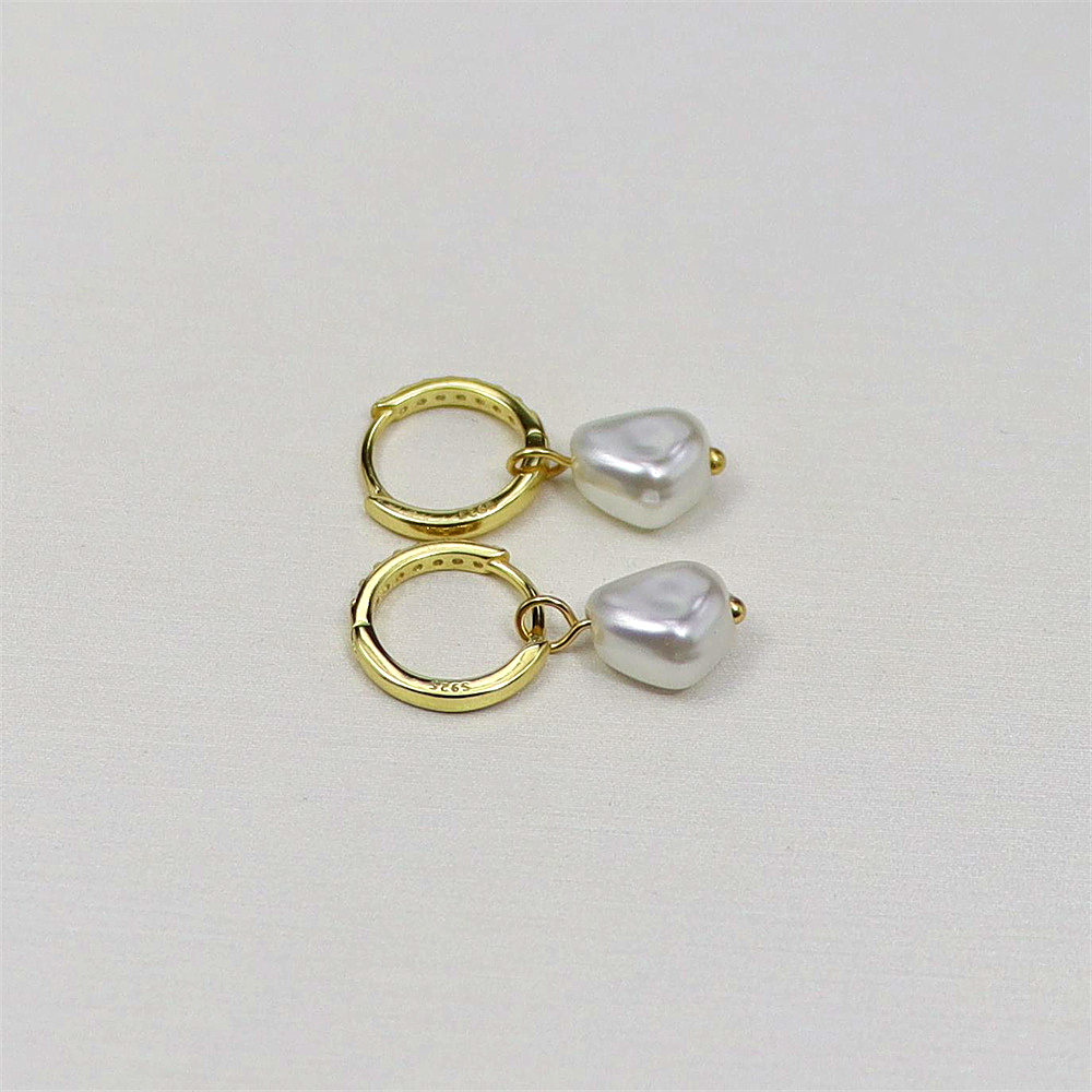 925 Sterling Silver Vintage Baroque Pearl Earrings with Zirconia Studs