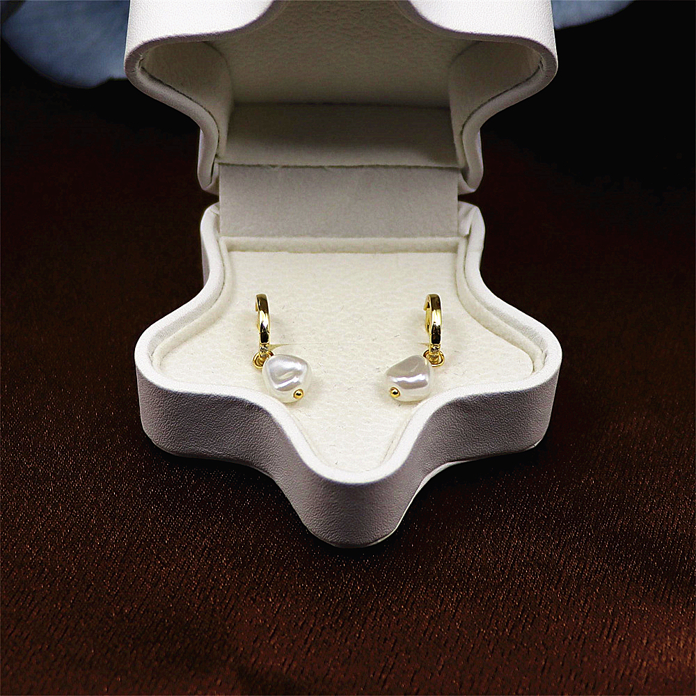 925 Sterling Silver Vintage Baroque Pearl Earrings with Zirconia Studs