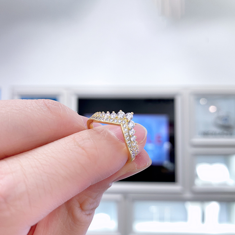 PANDORA Timeless Wish Tiara Gold  Ring