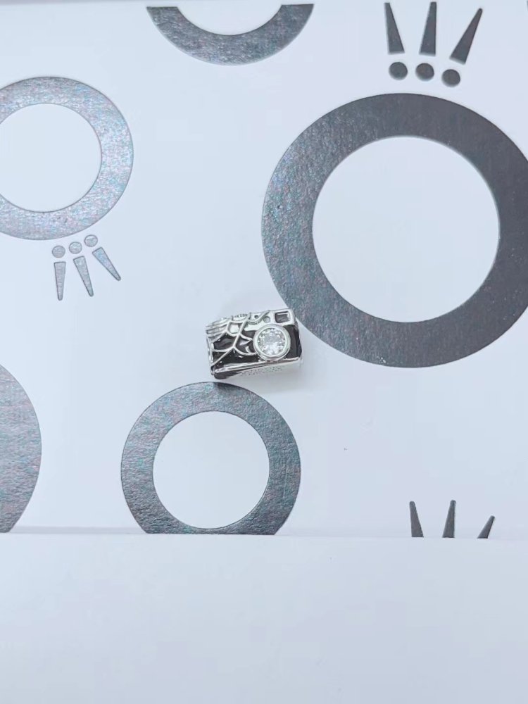 PANDORA  Marvel Spider Man Charm Camera Selfie hela AEL S925