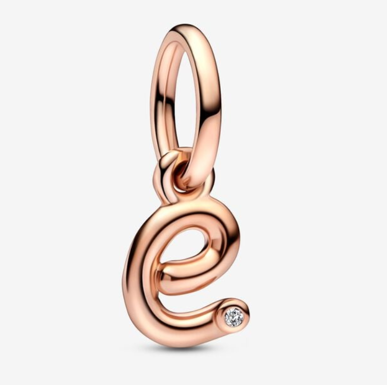 Pandora Moments Letter e Script Alphabet kirjainkoru hela