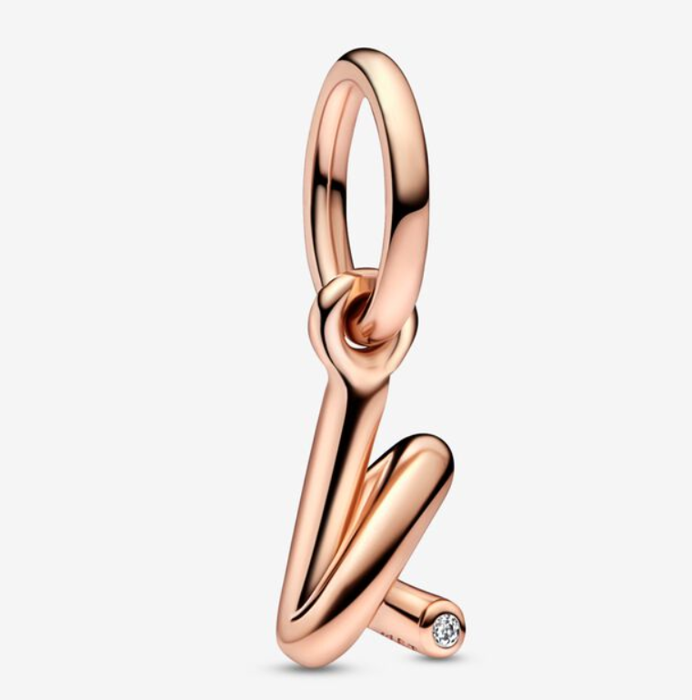 Pandora Moments Letter k Script Alphabet kirjainkoru hela