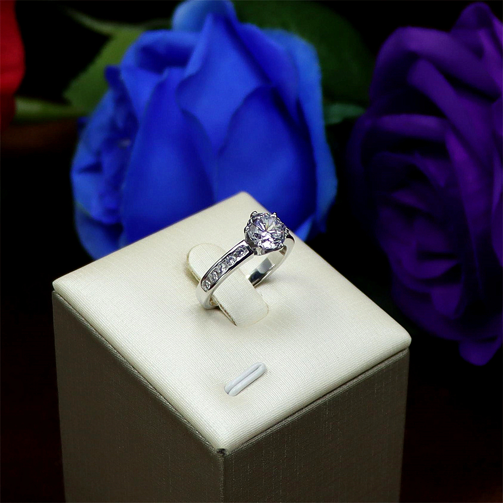 S925 Sterling Silver Six-Prong Zirconia Crown Solitaire Wedding Ring for Women